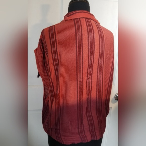 Free People Coral and Plum Button-Up - Picture 3 of 5